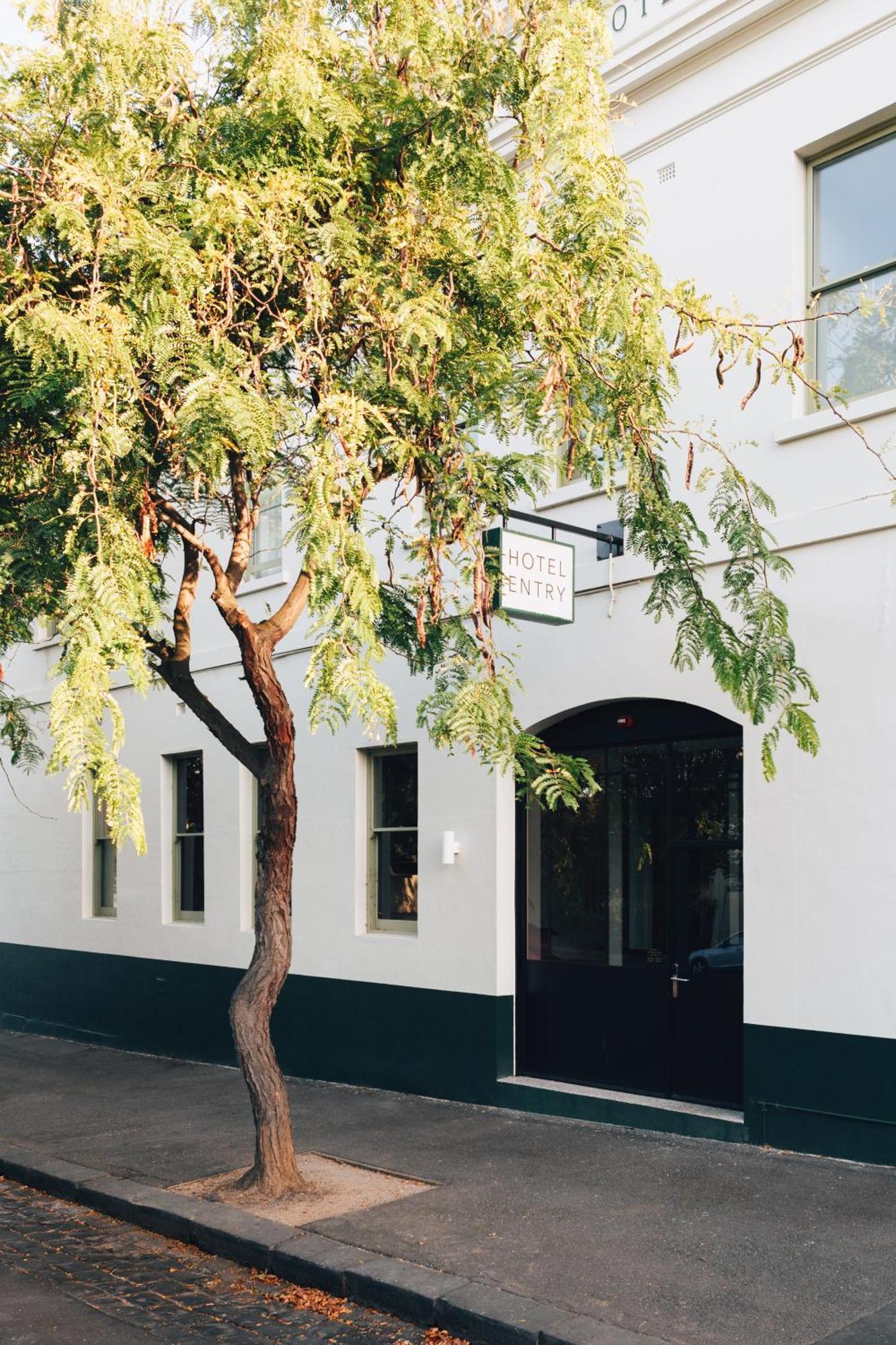 Naughtons Hotel Melbourne City Exterior foto